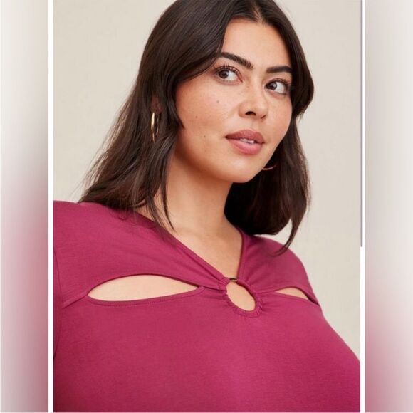 Torrid Super Soft O-Ring Detail And Cutouts Long Sleeve Top - Picture 4 of 6